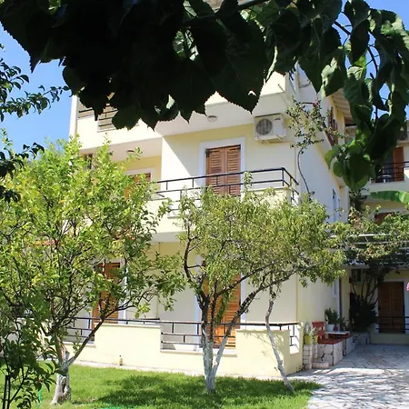 Sapfo & Apartment Nydri (Lefkada)